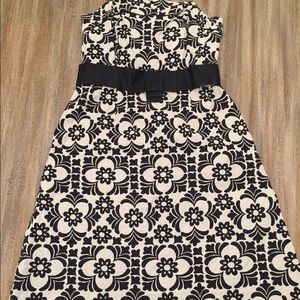 Lilly Pulitzer size 2 black and Ivory Dress